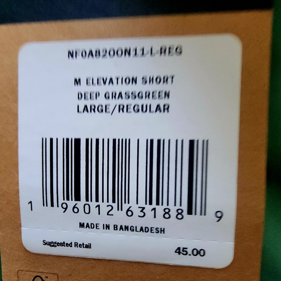 Northface shorts great colors! Nwt short or swim trunks - Picture 4 of 9